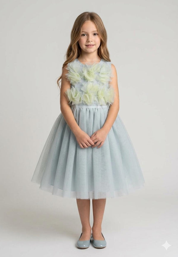 Abito smanicato con fiori in tulle bicolor
